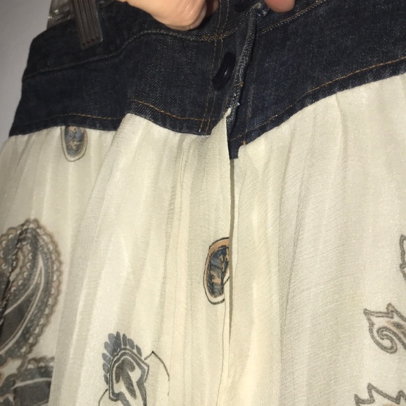 E by ECI Denim Yolk Pleated Skirt Sz Small - Picture 3 of 7